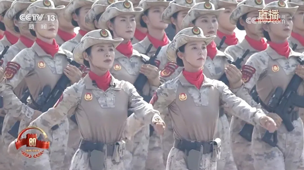 巾幗不讓須眉！女兵方隊(duì)驚艷亮相九三閱兵